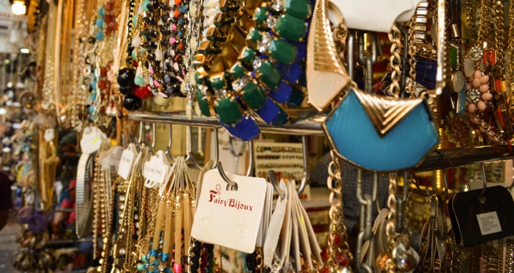 Colaba Causeway Market, Mumbai