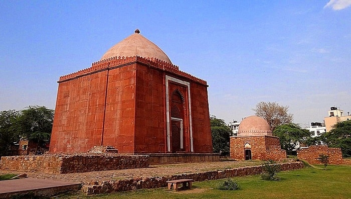 Lal Gumbad