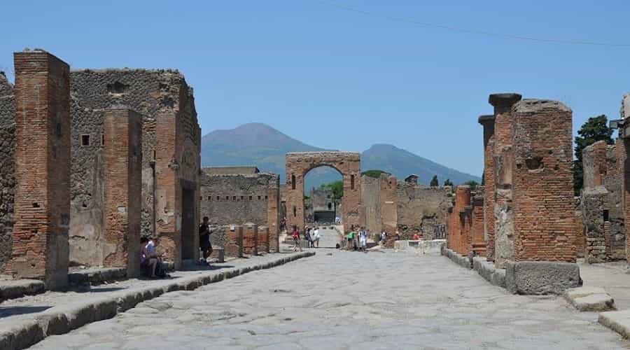 The Streets of Pompeii