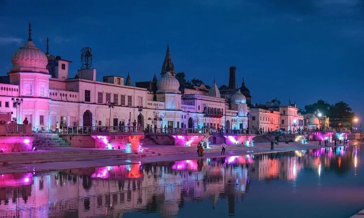 Ayodhya Kashi Allahabad Gaya Tour