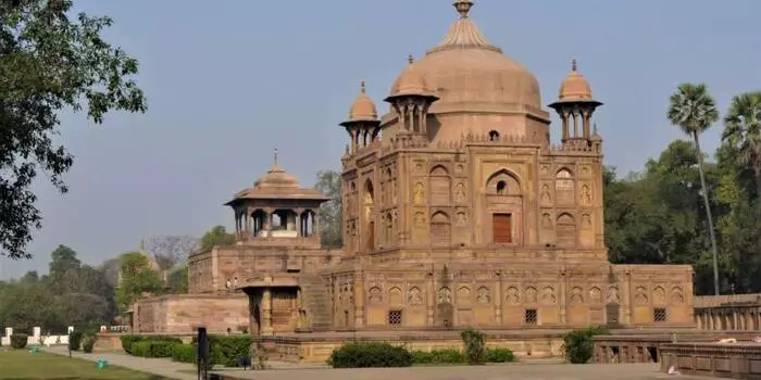 Khusro Bagh