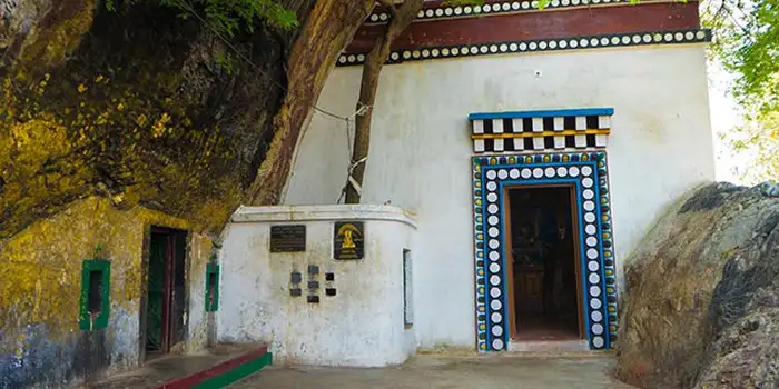 Dungeshwari Caves