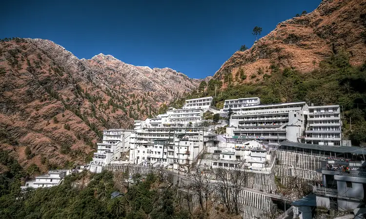 Mata Vaishno Devi Yatra by IRCTC Mata Vaishno Devi Yatra by IRCTC