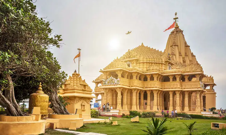 Dwarka and Somnath Tour from Bangalore