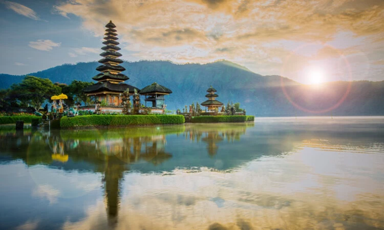 Plan a Trip to Singapore and Bali